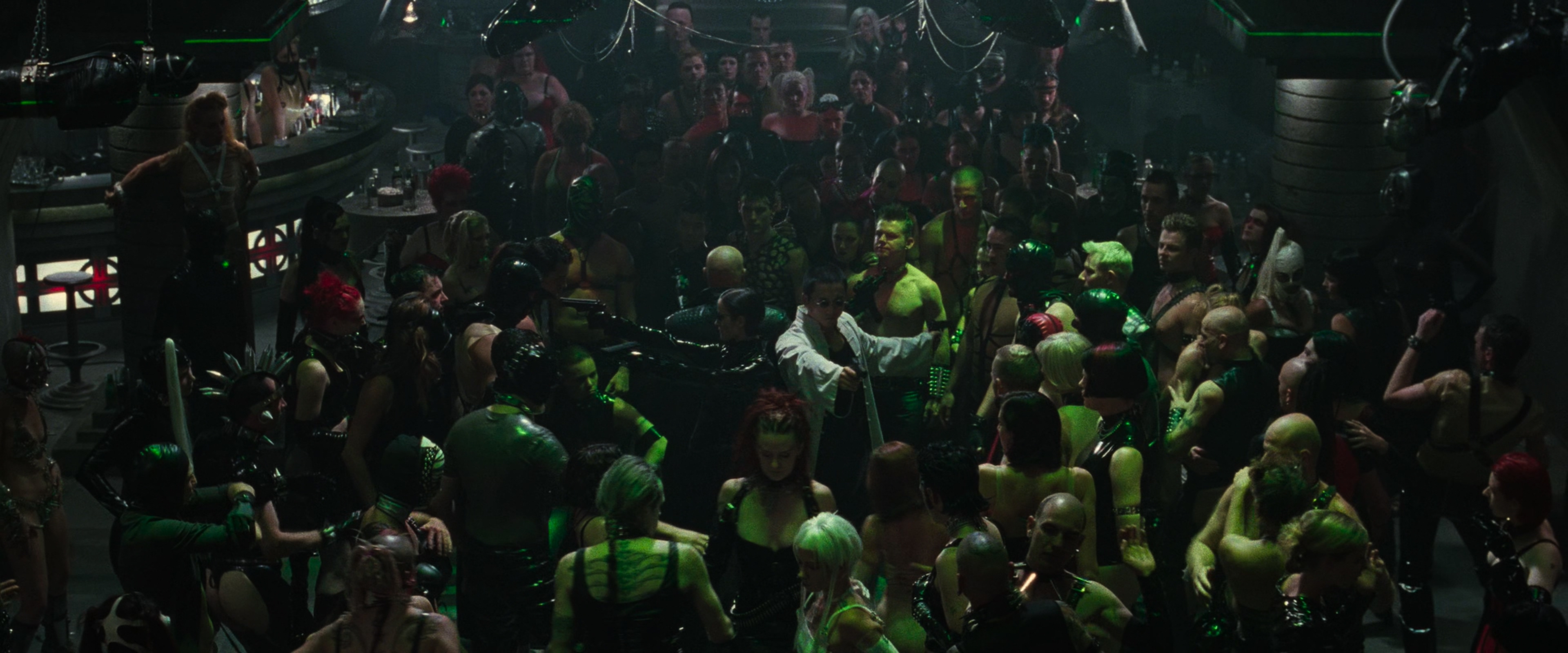 The Matrix Revolutions 2003 UHD BluRay 2160p DV HEVC TrueHD.Atmos.7.1-E.mkv_20260930_025317.319.jpg